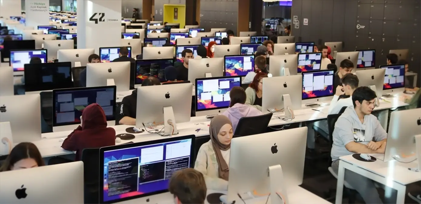 42 turkiye ucretsiz yazilim egitimi nPdgM6u7