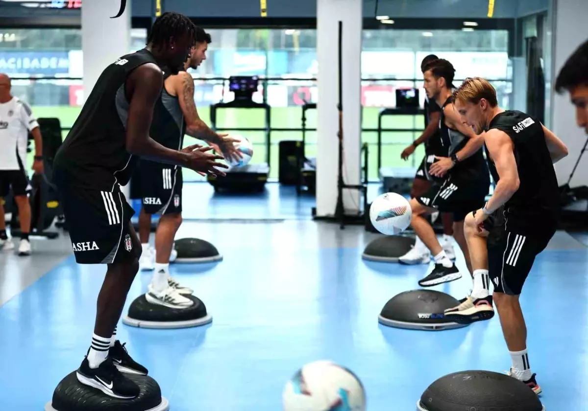 besiktas basaksehir macina hazirlaniyor 33DYjxcz