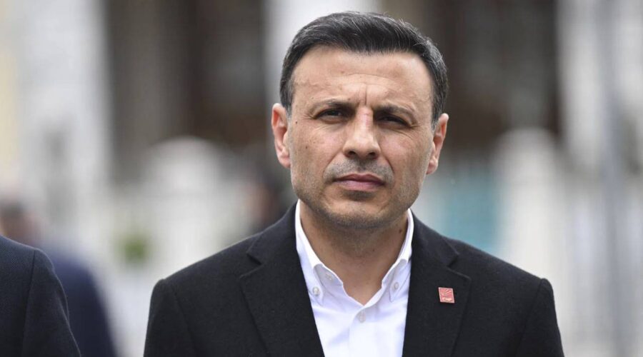 gorevden uzaklastirilan chp istanbul il baskani ozgur celikten ilk aciklama chp baba ocagidir teslim alinamaz bpZijaFm
