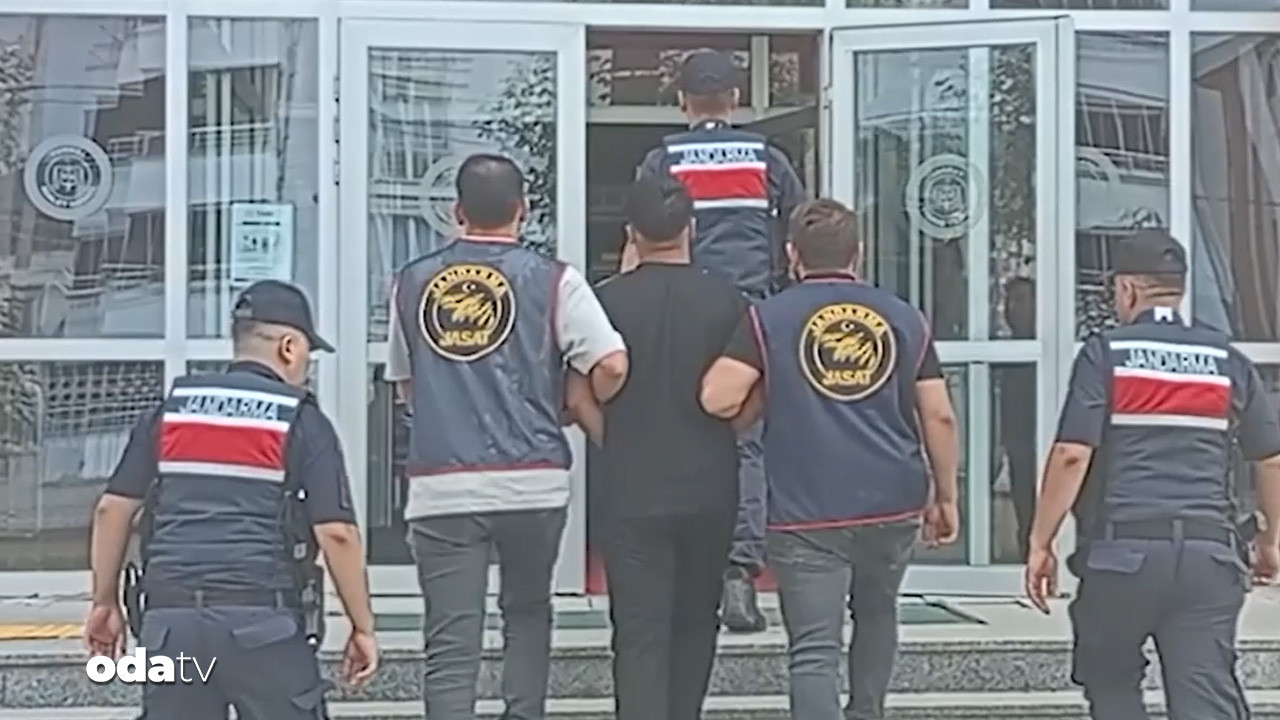 jandarma aranan sahislari tek tek yakaladi 167 suclu cezaevine teslim edildi c5YRS6tl