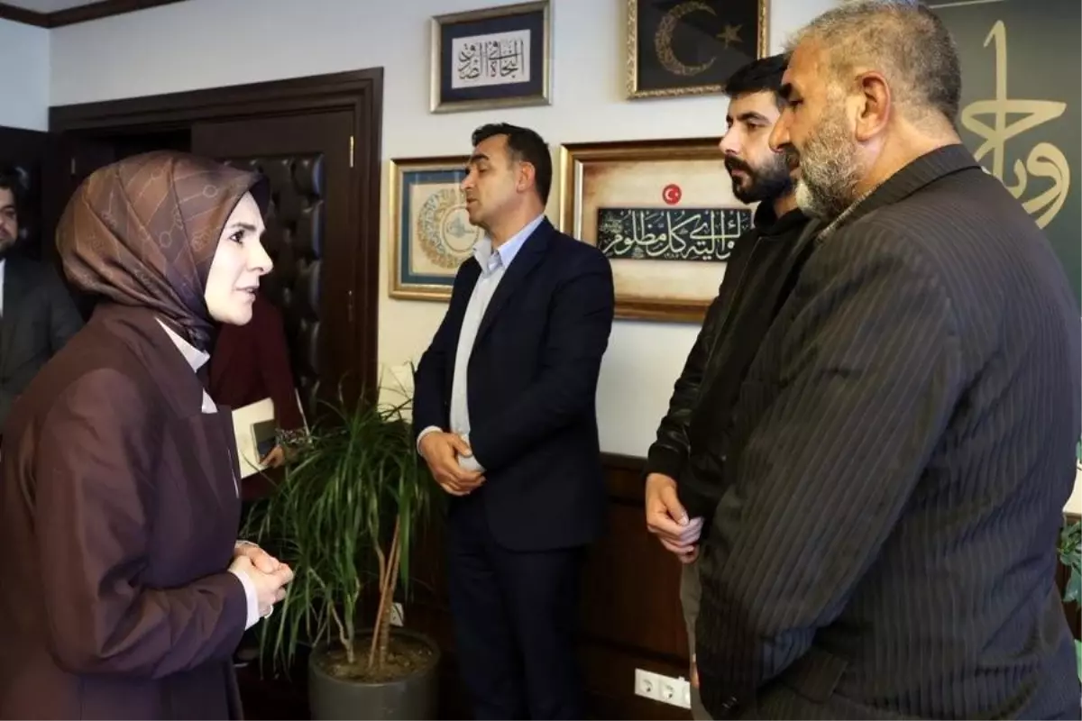 bakan goktas rojinin babasiyla bir araya geldi WHLanIS5.jpg