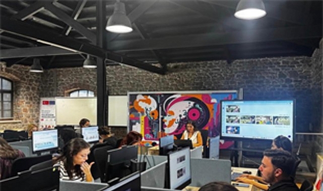 buyuksehirden genclere canva egitimi c7lycef2