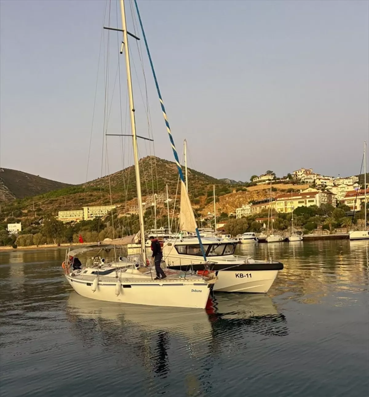 datca aciklarinda 42 duzensiz gocmen ve 2 kacakci yakalandi fGTzyQaM.jpg