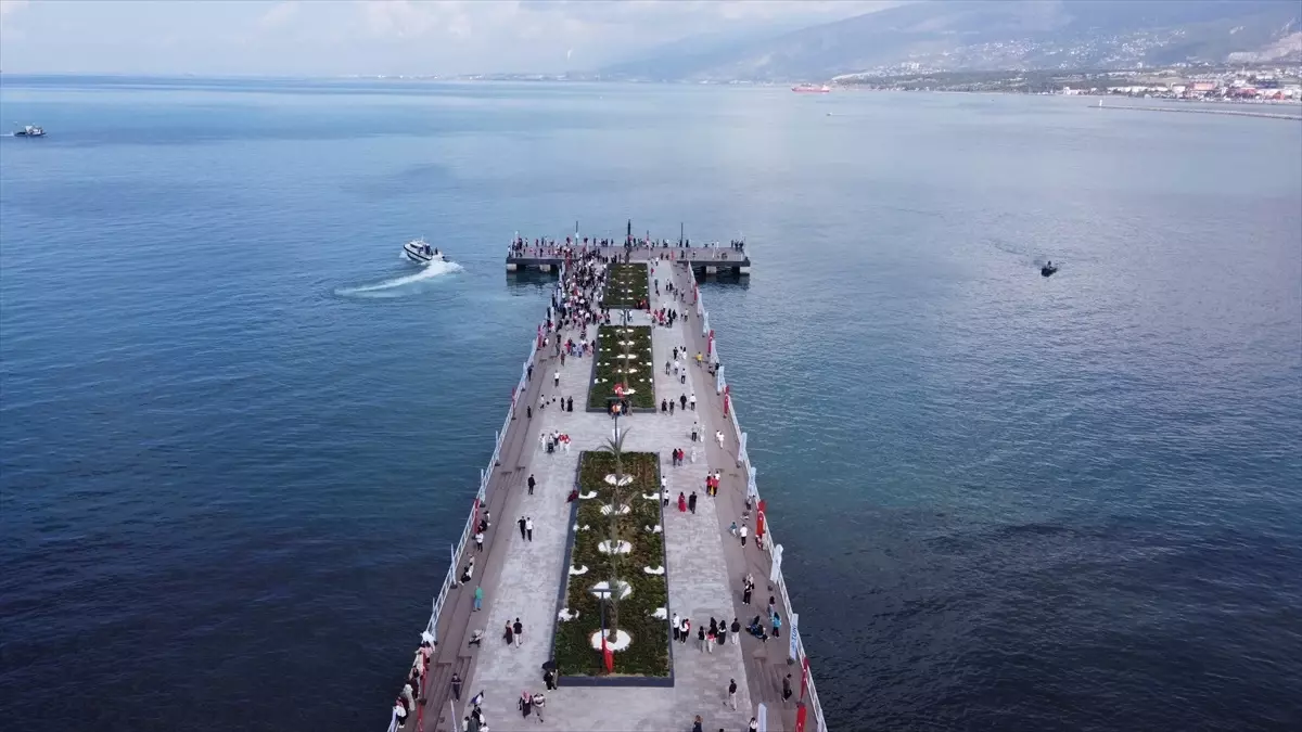 deprem sonrasi sindirgi calismalari devam ediyor L7izbl6X.jpg