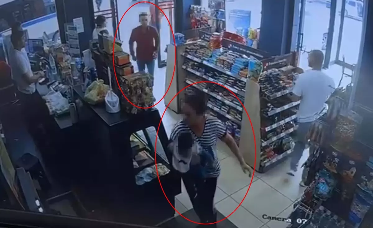 eski esini bicaklayan adam kamerada KU3lGXB4