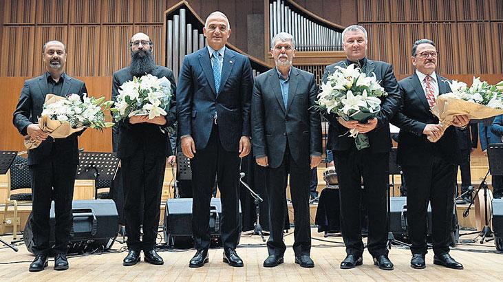 hafiz i sirazi csoda anildi pFFs37P7.jpg