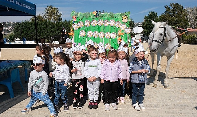 minikler hayvanlari koruma gununde atlarla bulustu 69tp8ul1