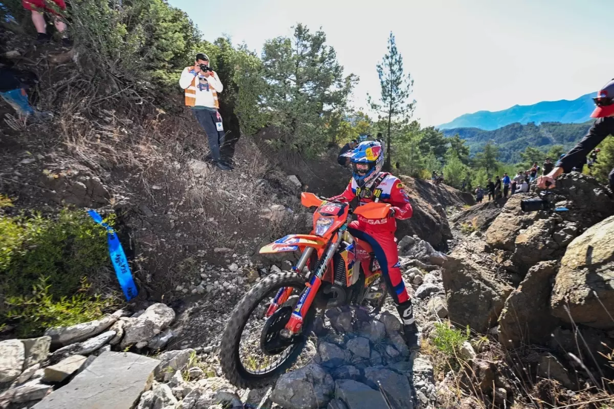 sea to sky enduro motosiklet yarisinin ikinci gunu tamamlandi afhaGs39