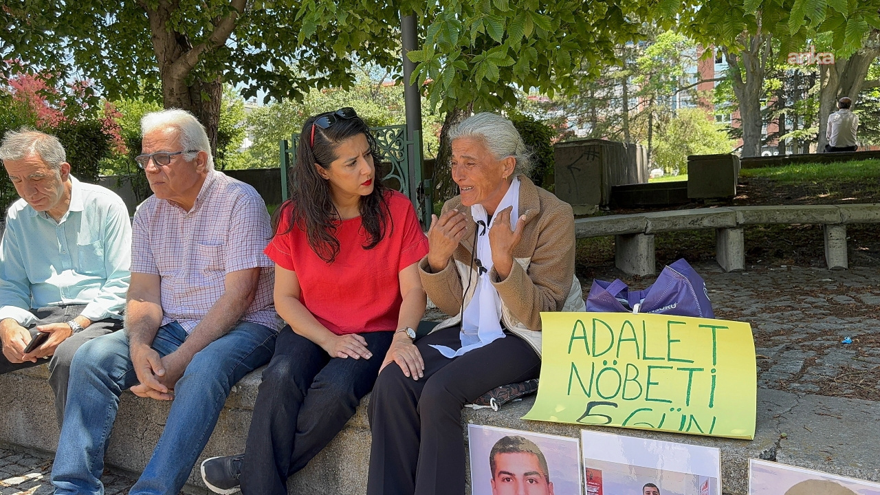 Oğlu ihmalden askerde öldü iddiası: EMEP’li Karacadan adalet nöbetindeki anneye ziyaret