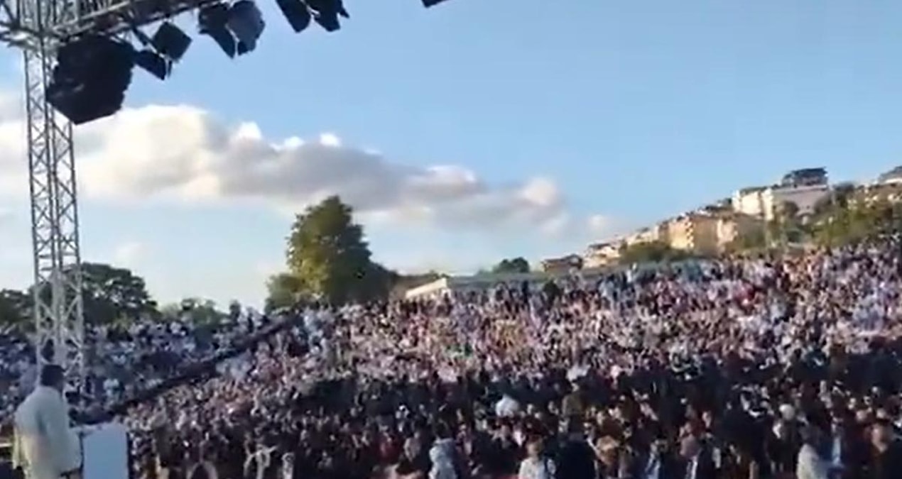 Bilgi Üniversitesi’nde kayyum rektörü sırtlarını dönerek protesto ettiler Img
